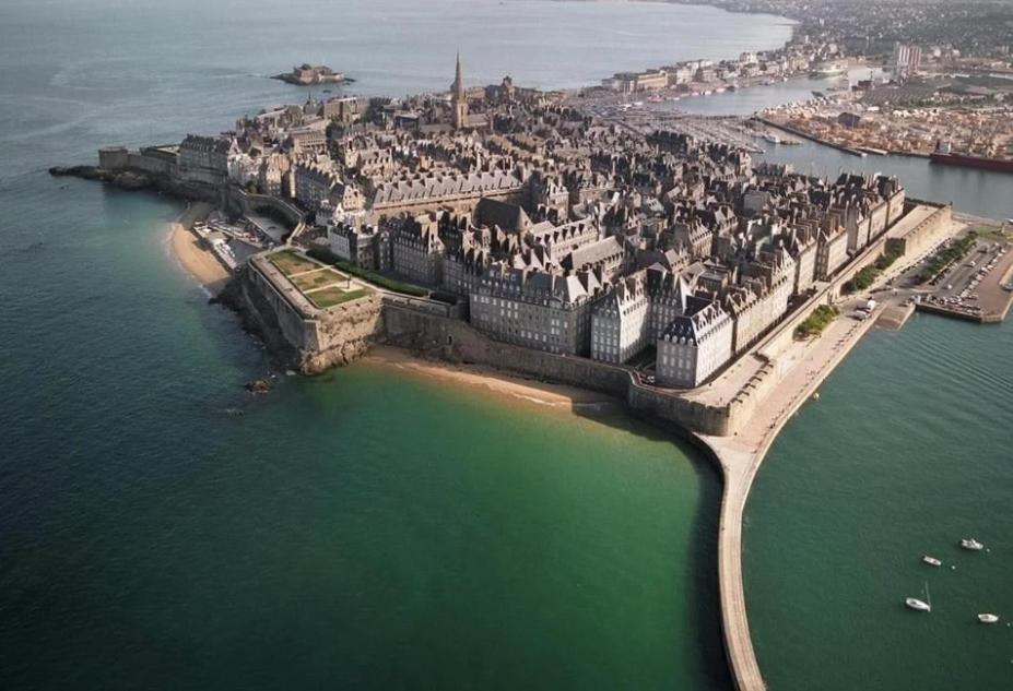 ホテル Ermitage - Mont-Saint-Michel ボーヴォワール エクステリア 写真